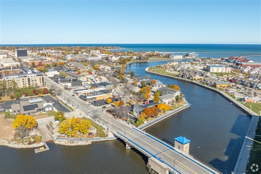 Living in Cedar Grove, WI
