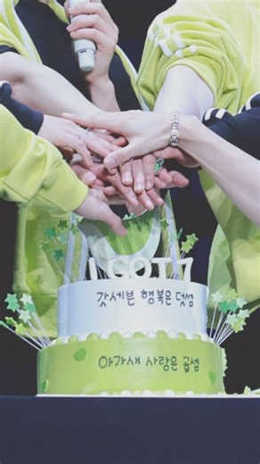 Riya Sharma | Only Got7 & Aghases are nerdy enough to understand!!🤭💚 @got7_isourname @got7.with.igot7 💗💗 . . . . [nerdyenoughtounderstand, not nerdy... | Instagram