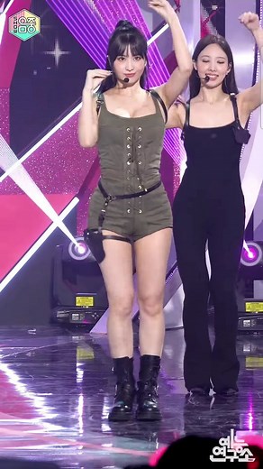 kpop♡girlgroups on Instagram: "Who's your favourite dancer from JYP?  퐅퐨퐥퐥퐨퐰 @korean_girlgroup_ 퐟퐨퐫 퐝퐚퐢퐥퐲 퐮퐩퐝퐚퐭퐞퐬!  ~햑햎햐햊, 했햔햒햒햊햓햙, 햘햆햛햊 햆햓행 햘햍햆햗햊!  Artist: Twice - Momo Song: Talk That Talk  #twice #nayeon #jihyo #mina #momo #sana #chaeyoung #tzuyu #dahyun #jeongyeon #girlgroups"