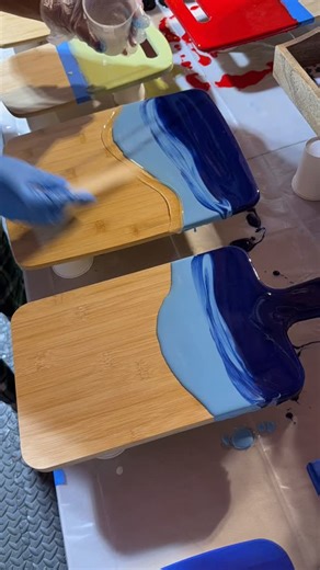 Holly Epoxy - EPOXY ARTIST on Instagram: "Saturday night epoxy pour . #resinart #epoxyart #epoxyresin #resinartist #resinartwork"