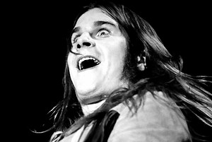 Flashback: Black Sabbath Debut 'War Pigs'
