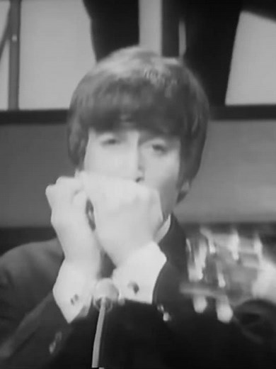 Love me do by The Beatles live (1964)