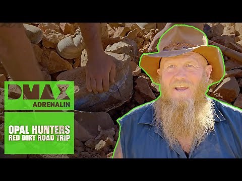 Bullseye! Chunks full of opals found! | Opal Hunters: Red Dirt Road Trip | DMAX Adrenaline
