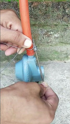 A Great DIY hose clamp idea! How to make a strong and reliable clamp out of wire #diy #clamp #tips