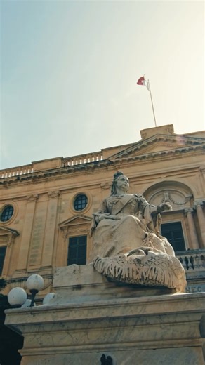 Seamless: Revolutionising Surface Design. 🚀 We’re using CNC technology to transform the world of fabrication. Here’s how: Pinpoint Accuracy – Every intricate detail, executed flawlessly. Smart Efficiency – Swift production with minimal waste. Sustainable Solutions – Eco-friendly practices for a better planet. Seamless: Setting Trends Through Innovation and Quality 🔗 Book a consultation today: 💻 www.seamless.com.mt 📧 sales@seamless.com.mt 📞 356 79400404 #SeamlessMalta #SolidSurfaces #HomeDes