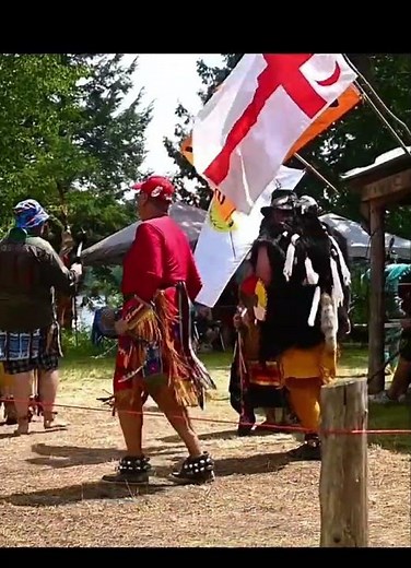 POWWOW DANCING: Welcome Song - all Categories of Regalia.