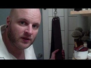 Straight razor stropping