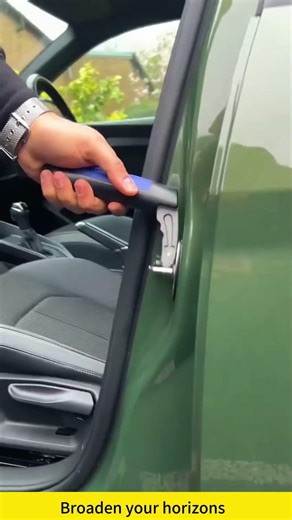 This will break the car door lock very quickly