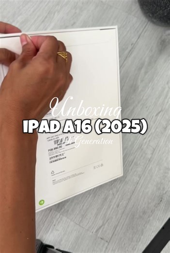 iPad A16 (2025) - Unboxing and Review of 11th Gen