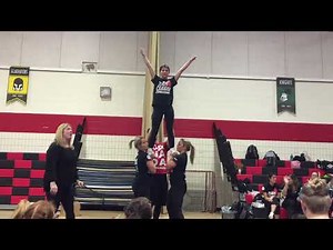 Level 1 cheerleading stunt transitions, quarter up and quarter down to straddle position