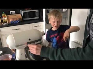 Fun desserts for kids - Cupcakes with Charlie