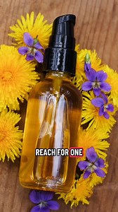 “I use infused oils every single day — not a day goes by that I don’t reach for one.” 🌿 In this episode, I share how infused oils can be deeply effective topical medicines — if they’re made well. From herb ratios to carrier oil choices, I’ll walk you through the common mistakes that weaken infused oils and how to get the most out of this simple, powerful herbal remedy. 👉 Type 212 in the comments to watch the full episode. #InfusedOils #TopicalHerbs #HerbsWithRosalee #PlantMedicine #HerbalPodca