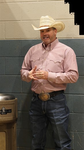 If you’re taking care of a barn full of horses, automatic waterers can drastically decrease the amount of time each feeding takes. Instead of having to pull out a hose and fill up water buckets, you can just double-check the automatic waterers, and you’re all set. We have the Classic Equine by Ritchie Automatic Waterers StallFount installed in our barn and the Classic Equine by Ritchie UltraFount in our outdoor runs. Learn more about Ritchie’s automatic waterers https://ritchiefount.com/ #ApplyT