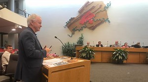 New stores for Crown Point Plaza on Clinton Highway