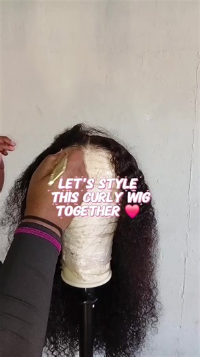 Quick tutorial on how to style your curly wig🌸 #creatorsearchinsights #curlyhairstyles #workhair #hairtutorial @Kimberly|Hairstylist