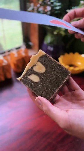 I actually started off making hot process soap🤩 #soapmaking #howtomakesoap #handmadesoap #soapmakingclass | My healthy soap