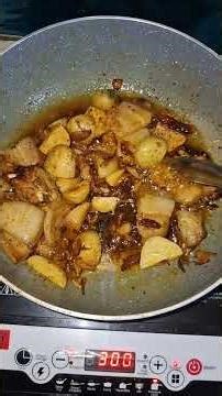 “Juicy Pork Gravy 🤤🔥 | Simple Recipe That Will Blow Your Mind! #Shorts #ytshorts #viralshorts