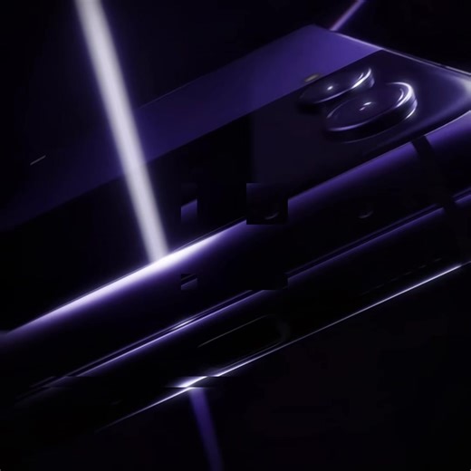 Samsung Z Flip 3 vs USB Killer: A Device Showdown