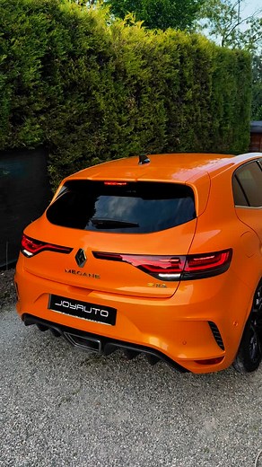 JOYAUTO | MÉGANE 4RS COLD START 🧡 #exhaust #sound #renault #renaultsport #megane #meganers #céramique #polissage #detail #orange #orangetonic... | Instagram
