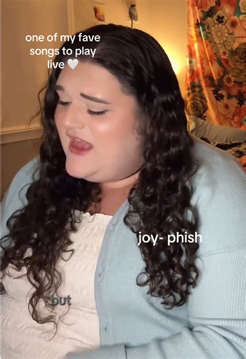 Samantha deLuca on TikTok