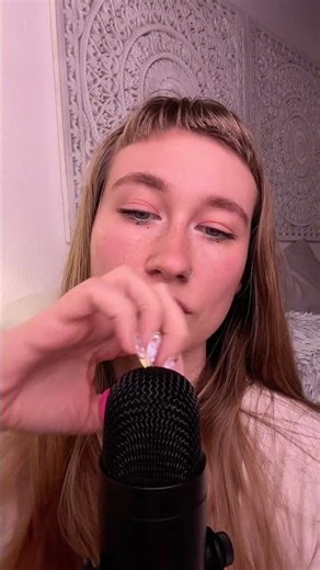 ASMR mic scratching with long nails for tingles