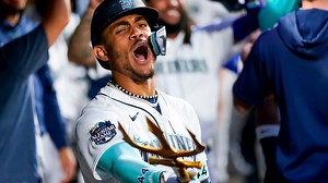 Awesome August: How the Mariners are making history