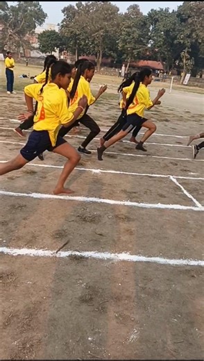 un 12 girl running competition🔥#shortvideo#juniorathlete#running#athlete#girlspower#viralvideo#short