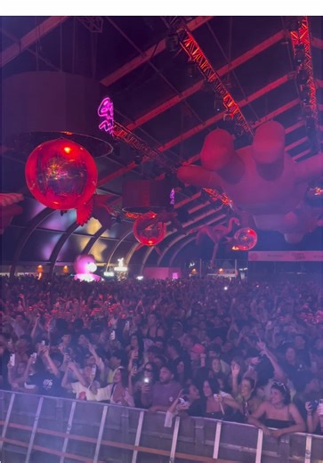 Noche Eterna en PDE con Pepu: Fiesta Inolvidable