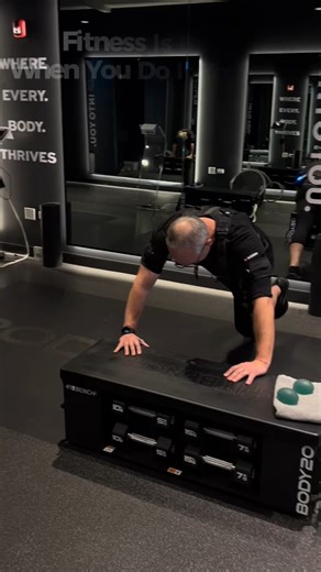 BODY20 Hinsdale on Instagram: "Mike and Annette getting in a workout together! 💪 Our group workouts make it easy—and fun—for couples to train together!💥 #BODY20 #CouplesWhoWorkout #Hinsdale #Naperville"