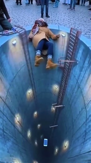 Texting Gone Wrong… Sidewalk Edition 😂