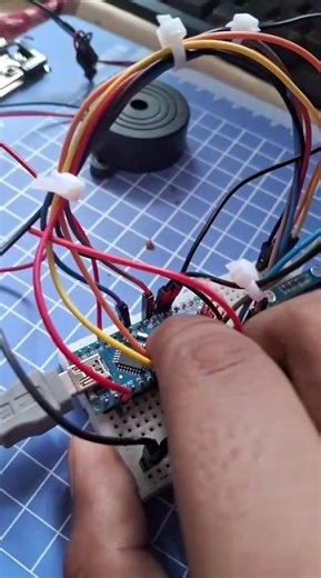 OLED + TOUCH SENSOR + ARDUINO JET GAME