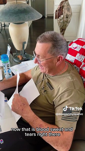 Well it’s definitely my guitar now since it’s got my blood ingrained on the wood… 🤷🏼‍♀️ just wanna say I didn’t stop the show lol!! I looked down and I was like omg there’s blood all over my hand as I’m singing rocking around the Christmas tree 🤣🥴🤷🏼‍♀️🎄#RoadWarrior #guitartok #musicianslife #bloodsweatandtears