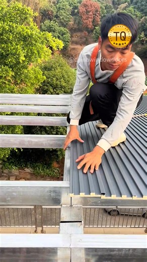 Insulation aluminium roofing sheets are anti-corrosion and anti-rust, soundproof and heat-insulating, and are suitable for installation on roofs, balconies, courtyards, etc. #awning #awing #sunshade #sunshades #sunroom #sunroomdecor #sunrooms #slidingdoor #glassdoor #window #aluminiumwindow #aluminumgates #decoration #windowfactory #homedecor | chinawindowdoors