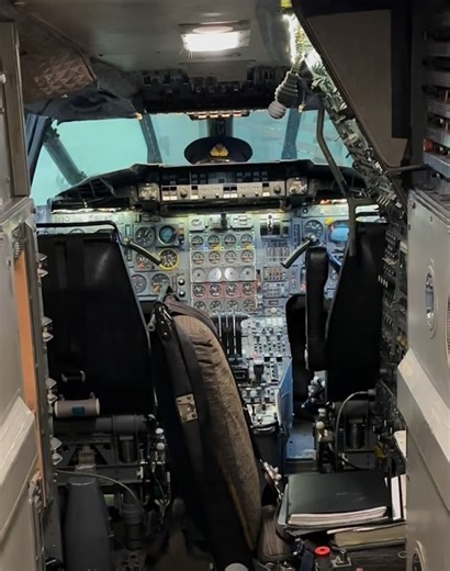 Colin Green on Instagram: "Close up of the cockpit for Concorde. Flight Deck / Cockpit view of Concorde G-AXDN, the second British-built preproduction aircraft, is on display in the AirSpace hangar at Imperial War Museum (IWM) Duxford. Retired in 1977 after a vital flight testing career (recording the highest speeds/altitudes), it features a restored working nose cone and is part of the Duxford Aviation Society’s British Airliner Collection. #concorde #cockpit #cockpitview #flightdeck #flightdec