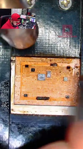 𝕱𝖊𝖗𝖓𝖆𝖓𝖉𝖔 𝕾𝖆𝖓𝖙𝖔𝖘  on Instagram: "🇧🇷📱 iPhone 14 Pro Max - Erro 2009 no iTunes aos 12% ⠀ Recebemos esse aparelho que travava durante o processo de instalação via iTunes/3uTools, apresentando o erro 2009 exatamente aos 12%. Para quem é da área, sabe que nesse ponto do processo, a falha está relacionada à comunicação entre CPU e memória NAND. ⠀ 🔎 Após análise, identificamos o clássico problema de solda fria — tanto na CPU quanto na NAND. E o motivo? Um forte impacto que o aparelho 