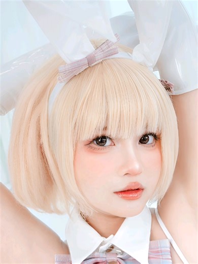 Exploring Coser Azami on Douyin