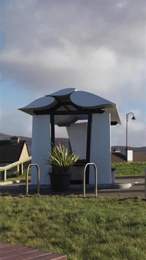 Circular Economy Innovation Grant Scheme funding will help projects find solutions to reduce waste and further Ireland’s transition to a more circular economy. ♻️ Bladebridge is repurposing decommissioned wind turbine blades into new structures brining value to townlands, communities and greenways and showcasing the value in repurposing unused materials. 🍃 Find out more at our link in bio.