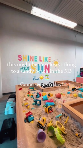 Closest thing to the beach is the sandbox at Dig N’ Play 🏖️🪣✨ When the ocean is far away but the imagination is working overtime, this is where the fun happens. Sandy hands, big smiles, and all the beachy vibes—minus the drive 🌊☀️ Right here in Cincinnati 💛 #DigNPlay #CincinnatiKids #CincinnatiFun #CincyParents #CincyKids