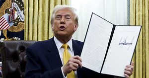 U.S. Supreme Court justices question legality of Trump’s tariffs