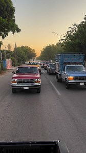 Pura foringona cajeta 🛻🛻🛻💪🤠🇲🇽 #forerossinaloa #foringueros #foringas #ford | Foreros Sinaloa