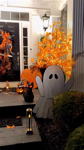 Happy Halloween from our home to yours! 👻🎃 Wishing everyone a night full of treats and spooky fun! @theroundtopcollection makes trick-or-treating extra special — the kiddos love using it as their photo backdrop every year! Comment HALLOWEEN for a direct link and use code DONNA25 for 25% off at checkout. | Haverstraw Hill