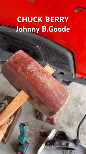 The tractor front axle has been disassembled!