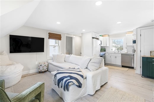 687 Main St #2, Norwell, MA 02061 - MLS 73334121 - Coldwell Banker