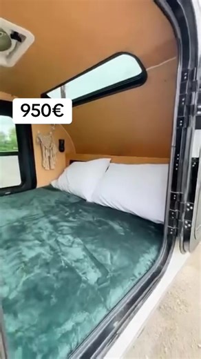 Avec cette mini caravane, vous n'achetez pas seulement un véhicule : vous emportez une extension de votre maison, un refuge mobile qui combine liberté, fonctionnalité et esthétique pour toutes vos aventures. ' Localisation : Office du Tourisme de Saint-Véran 8 rue de la Poste 05350 Saint-Véran - France I a , Livraison possible → WhatsApp: 33 7 67 84 78 92 • Contact : Gérard Caravanier Dites-nous en commentaire comment vous imaginez votre mini caravane idéale ! #minicaravana #teardroptrailer #min