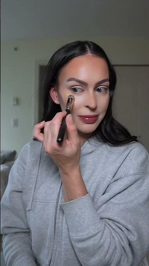 Reviewing MAC’s New Studio Radiance Concealer