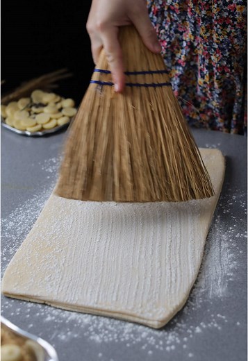 Mastering Pastry Dough for Perfect Palmiers