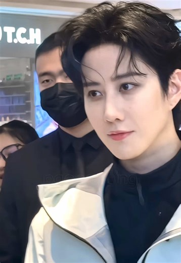 好温柔好帅好可爱的宝宝@👼🏻m1keangelo👼🏻 #新店开业 #伯希和冲锋衣 #mikeangelo #线下活动 #追星日常