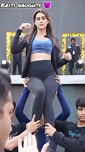 #PoojaHegde live dance | Indian Top Actresses
