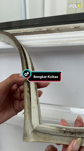 Cukup Semprot! Cara Mudah Bersihkan Kulkas