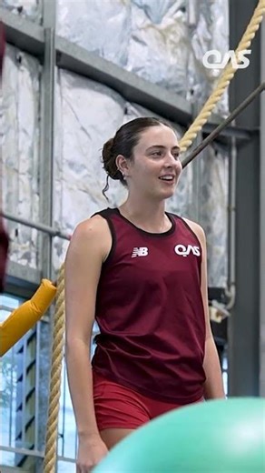 Watch Beach Volleyballer Lizzie Alchin go from “absolutely not” to 10m champion energy 💪